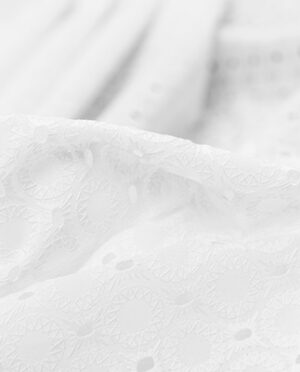 Batyst z Haftem Wzór 56 Biały - detal