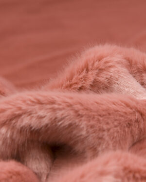 Futro Brudny Róż - detal