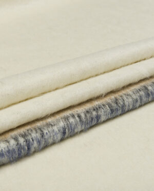 Wełna Parzona Ecru w Pasy – Raport - detal