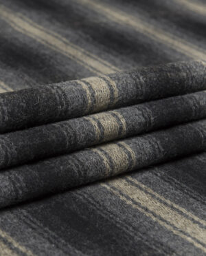 Włoska Wełna w Kratę Popielaty - detal2