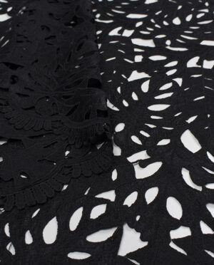 Gipiura Bawełniana Wzór 21 Liście Monstera Czarny - detal