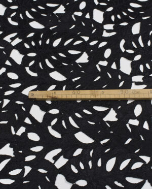 Gipiura Bawełniana Wzór 21 Liście Monstera Czarny - skala