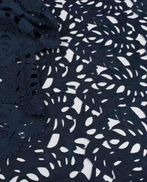 Gipiura Bawełniana Wzór 21 Liście Monstera Granatowy - detal