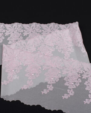 Koronka Stabilna – Haft Jednostronny Jasny Róż Wzór 6 - 20 cm - detal2