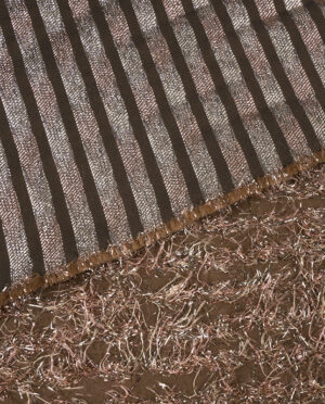 Tkanina Żakardowa z Złoto-Różowymi Frędzlami