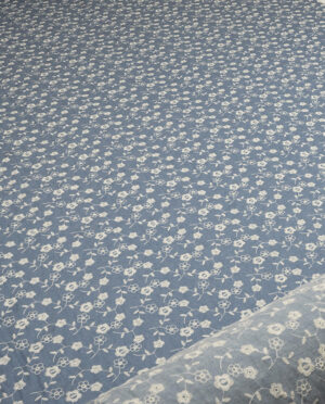 Cienki Jeans Bawełniany Haft Angielski Jasny Niebieski